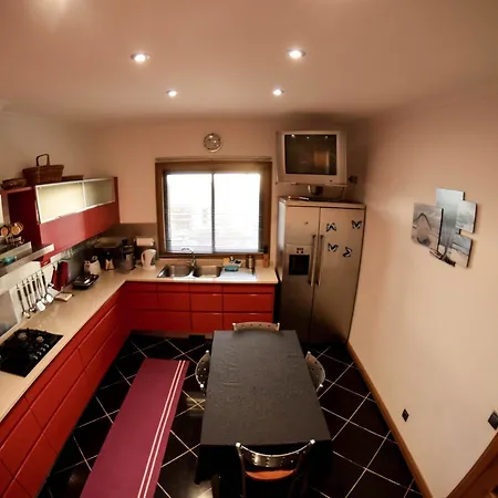 With 3 Bedrooms In With Wonderful Sea View Private Poo