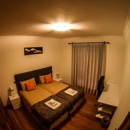 With 3 Bedrooms In With Wonderful Sea View Private Poo Funchal (Madeira)